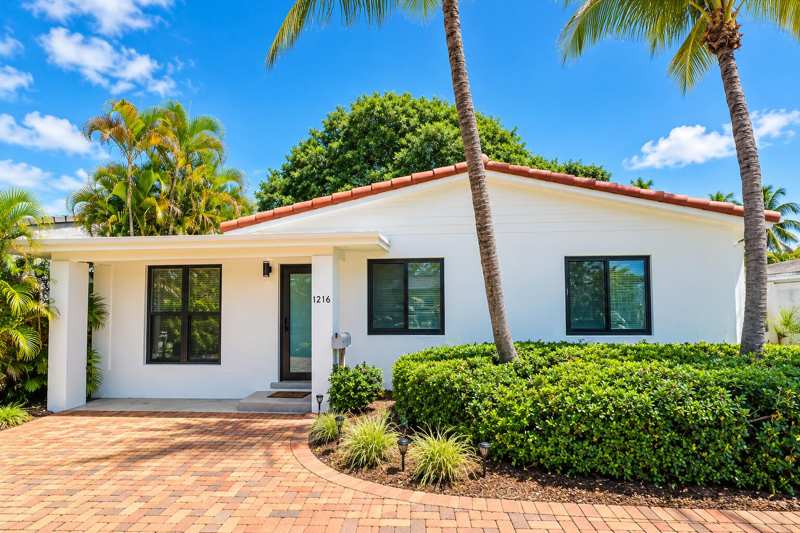 3 bedroom Single Family Residence at 1216 NE 16th Terrace, Lake Ridge, Fort Lauderdale — photo 1