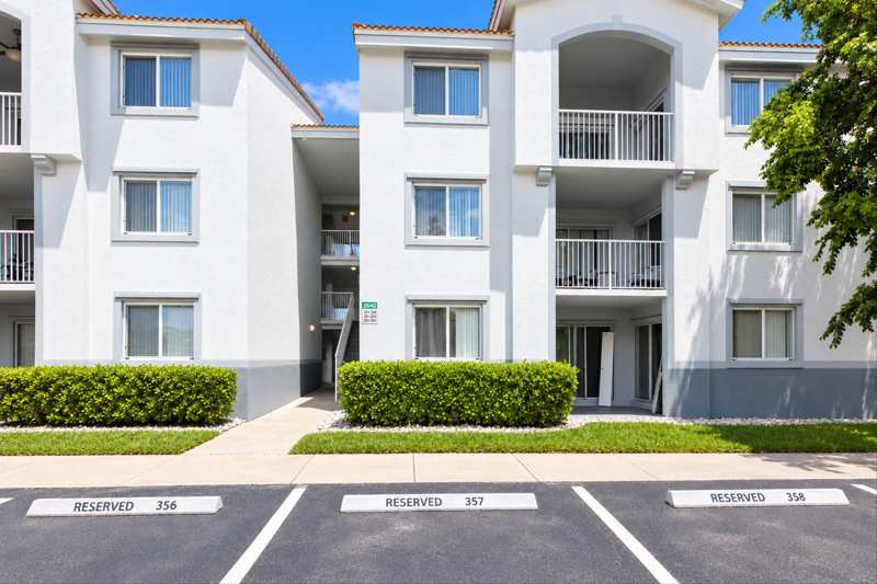 2 bedroom Condominium at 2640 S University Drive #222, Royal Grand Condo, Davie — photo 1