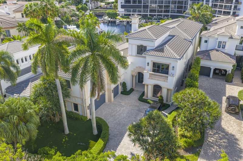 6 bedroom Single Family Residence at 1010 Grand Court, Grand Cay Estates, Highland Beach — photo 1
