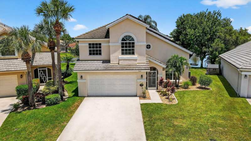 3 bedroom Single Family Residence at 7362 Ashley Shores Circle, Lake Charleston 1 Par C, Lake Worth — photo 1