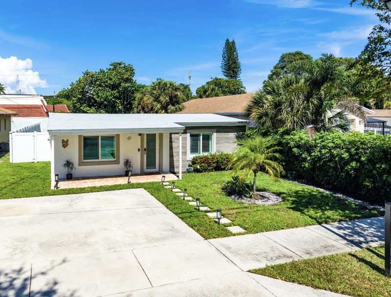 2 bedroom Single Family Residence at 161 NE 15th Terrace, Lincoln Court, Boca Raton — photo 1