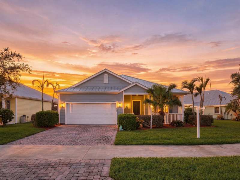 3 bedroom Single Family Residence at 615 NE Canoe Park Circle, River Place, Port St. Lucie — photo 1