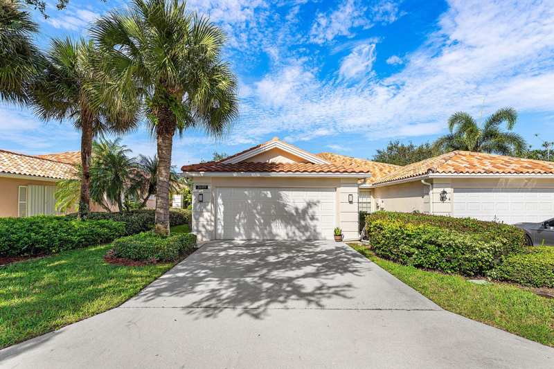 2 bedroom Villa at 2689 Livingston Lane, Riverwalk 4, West Palm Beach — photo 1