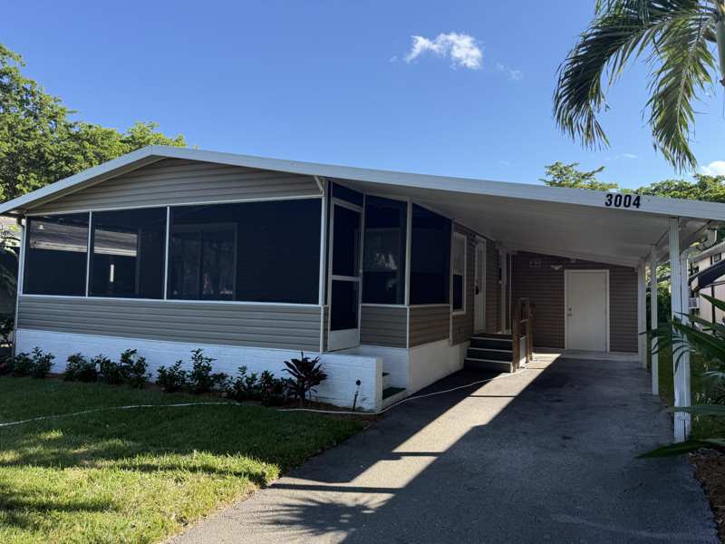2 bedroom Manufactured Home at 3004 SW 50th Street, Ravenswood North, Dania Beach — photo 1