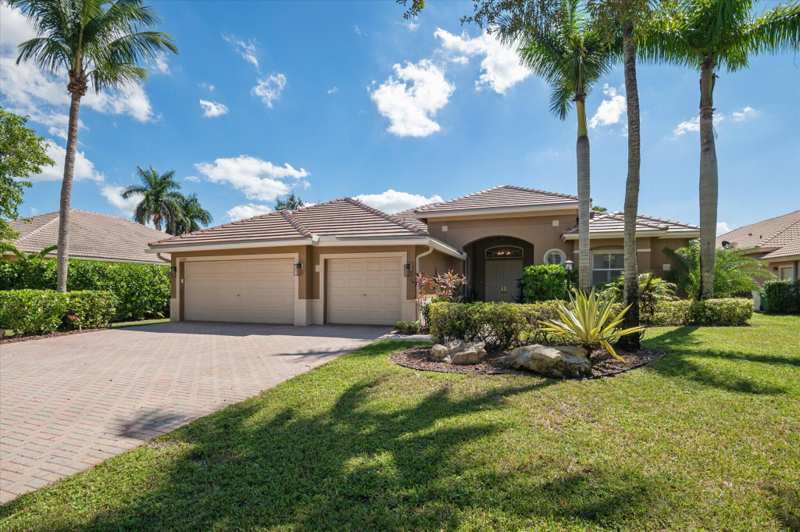 4 bedroom Single Family Residence at 10888 NW 67th Place, Parkland Isles, Parkland — photo 1