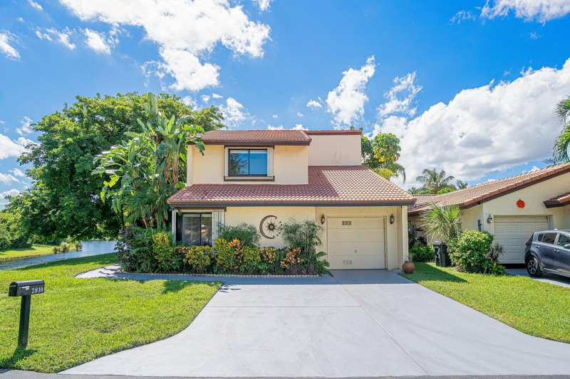 4 bedroom Single Family Residence at 2810 Sand Pines Court, Lantana Pines 1 Sportsmens Club, Lake Worth — photo 1