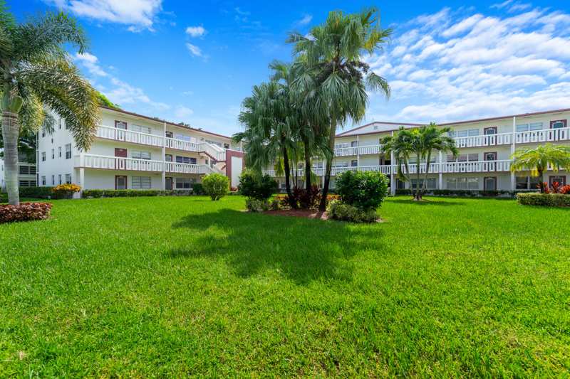 1 bedroom Condominium at 618 Fanshaw O, Fanshaw At Century Village Condo, Boca Raton — photo 1