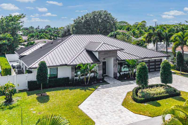 4 bedroom Single Family Residence at 918 SW 28th Avenue, Forest Hills, Boynton Beach — photo 1