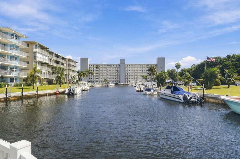 2 bedroom Condominium at 1511 SE 15th Court #306, Pennsylvania Condominium, Deerfield Beach — photo 1