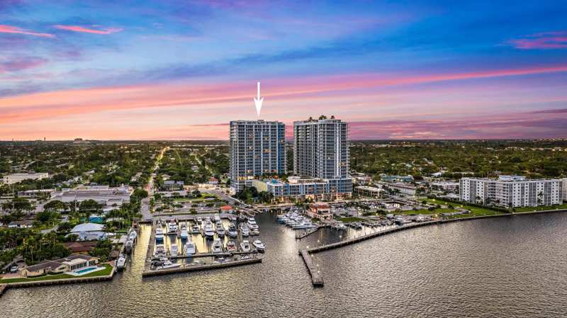 2 bedroom Condominium at 220 Lake Shore Drive #1802, Nautilus 220 Condo, Lake Park — photo 1