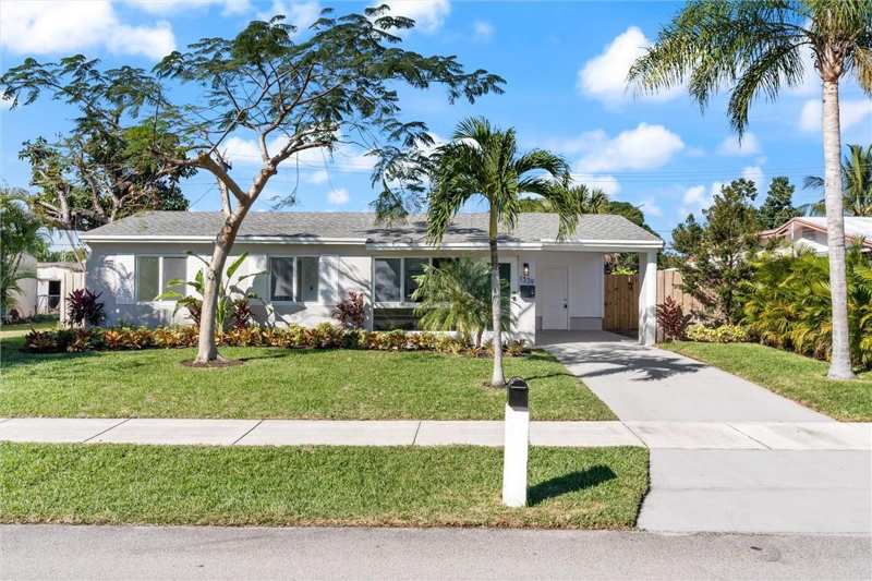 3 bedroom Single Family Residence at 1339 SW 46th Avenue, Broadview Park Sec 3, Fort Lauderdale — photo 1