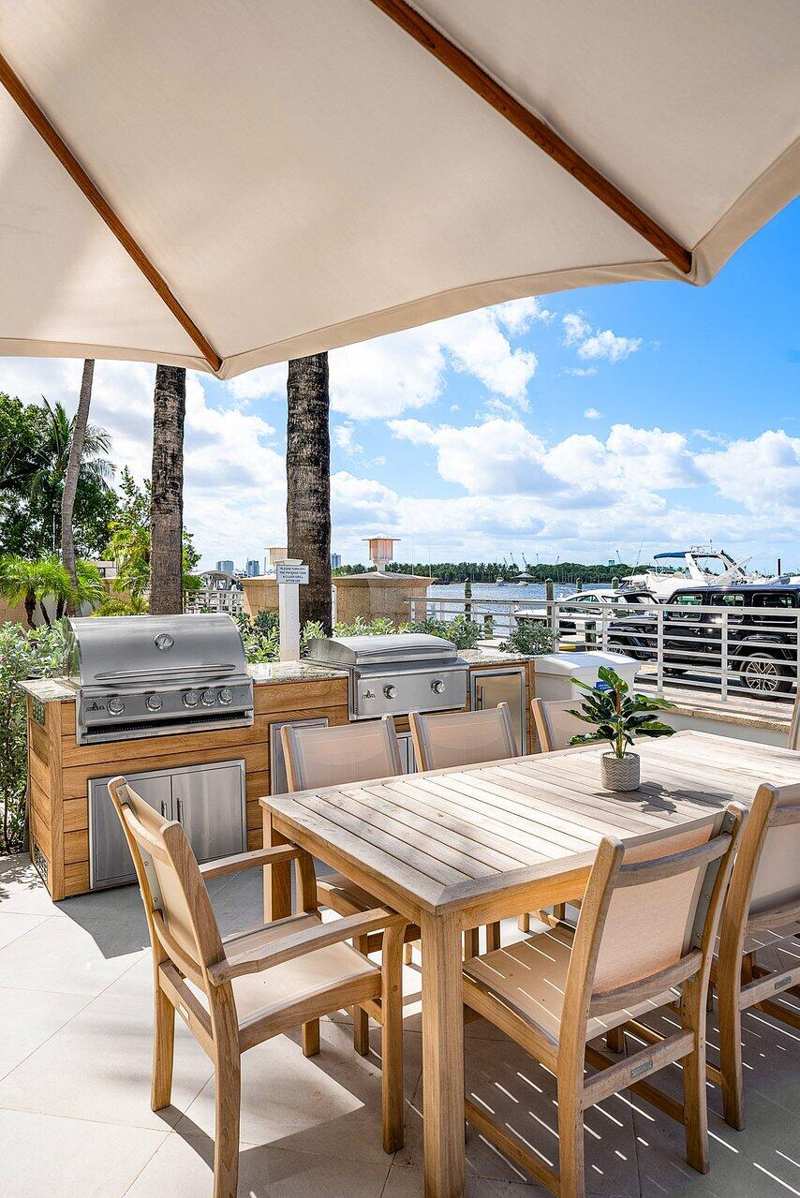 2 bedroom Condominium at 184 Lake Drive #4201, Havn Residences & Yacht Club Condo, Palm Beach Shores — photo 1