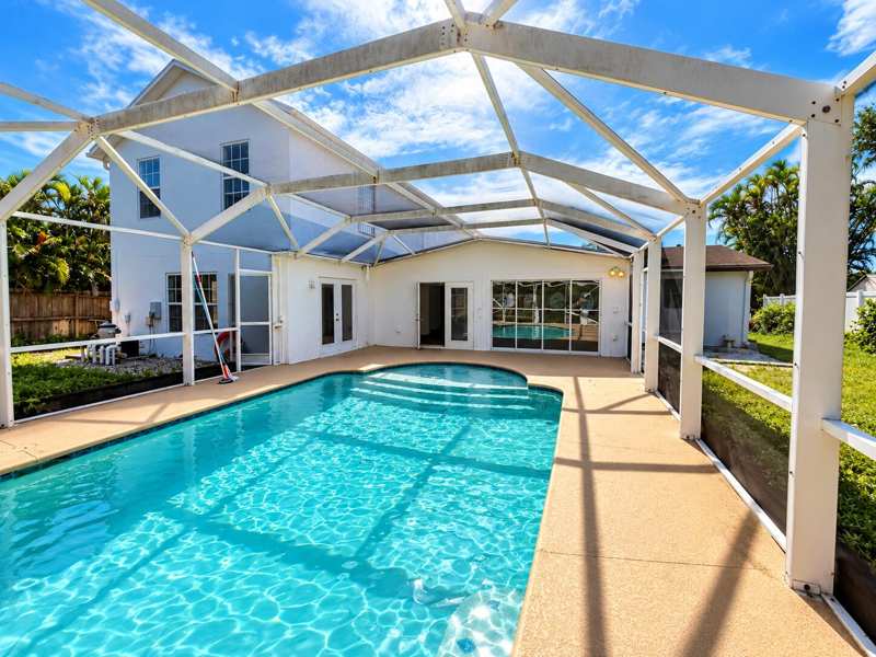 5 bedroom Single Family Residence at 707 SE Karrigan Terrace, Port St Lucie Section 3, Port St. Lucie — photo 1