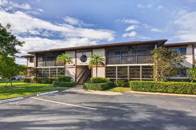 2 bedroom Condominium at 9716 S Belfort Circle #209, Belfort Condominium H, Tamarac — photo 1