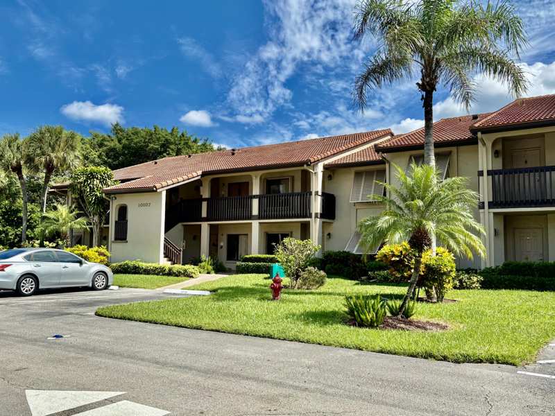 2 bedroom Condominium at 10107 Mangrove Drive #202, Lakeside Condo 8 Of Banyan Springs, Boynton Beach — photo 1