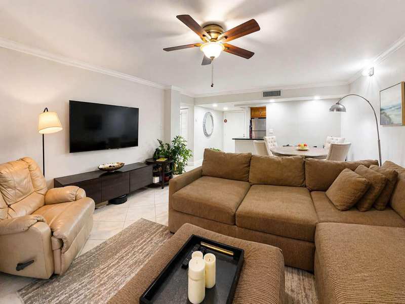 2 bedroom Condominium at 5160 Las Verdes Circle #103, Seagrape Cond Decl Filed 12-19-80, Delray Beach — photo 1