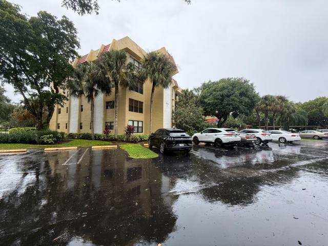 2 bedroom Condominium at 23345 Carolwood Lane #405, Pines Of Boca Barwood Condo, Boca Raton — photo 1