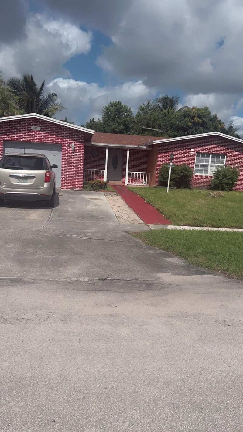 3 bedroom Single Family Residence at 6631 SW 7th Place, Kimberly Village Section Three, North Lauderdale — photo 1