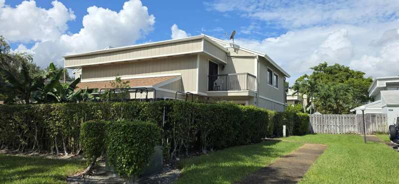 2 bedroom Townhouse at 631 NW 132nd Terrace, Lago West Cluster Homes Phase II, Plantation — photo 1