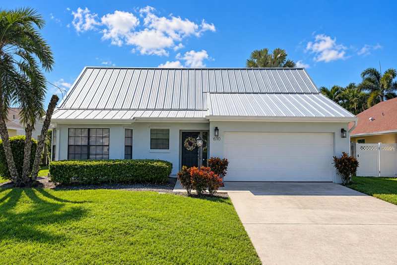 3 bedroom Single Family Residence at 6110 Robinson Street, North Palm Beach Heights, Jupiter — photo 1