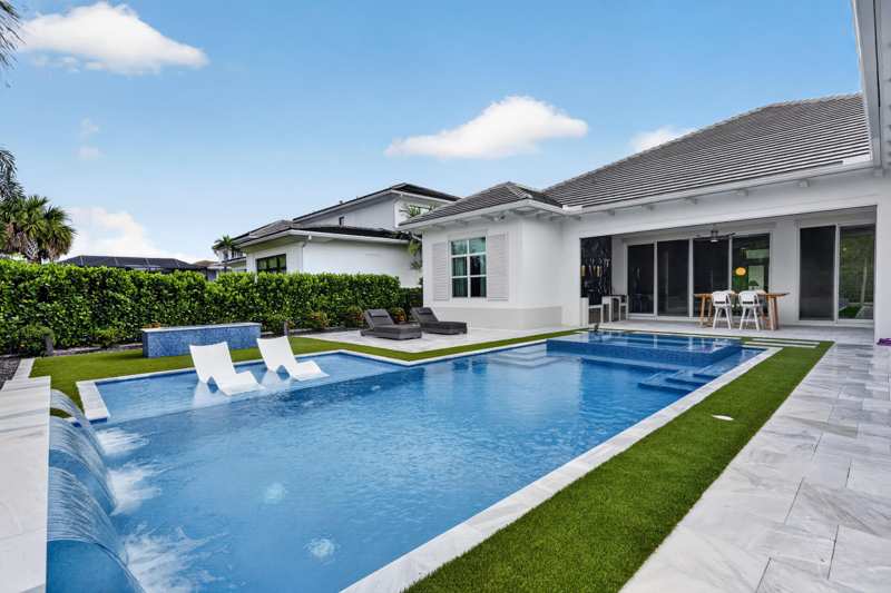 5 bedroom Single Family Residence at 9372 Coral Isles Circle, Avenir - Coral Isles, Palm Beach Gardens — photo 1