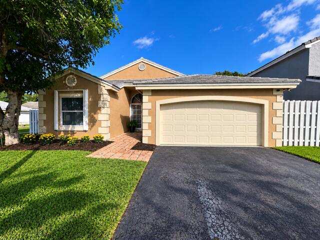 3 bedroom Single Family Residence at 5585 NW 55th Drive, Winston Park Section One, Coconut Creek — photo 1