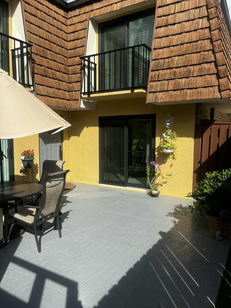 3 bedroom Townhouse at 1001 10th Lane, Sherwood Lakes, Greenacres — photo 1