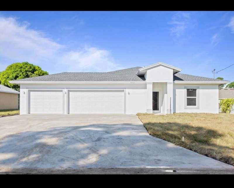 4 bedroom Single Family Residence at 1233 SW Medina Avenue, Port St Lucie Section 17, Port St. Lucie — photo 1