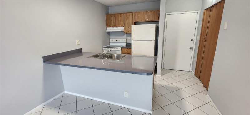 1 bedroom Condominium at 2501 Riverside Drive #513-A, Coral Springs Tower Club, Coral Springs — photo 1