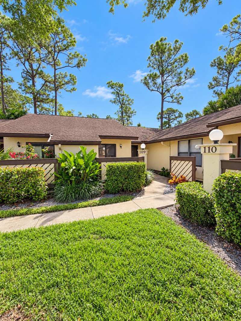 2 bedroom Townhouse at 109 Roselle Court, Strathmore Gate I Unit Two, Royal Palm Beach — photo 1