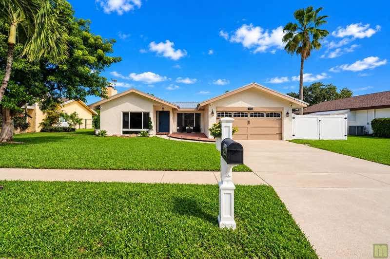 4 bedroom Single Family Residence at 4959 NW 6th Street, Lakewood East Sec 1, Coconut Creek — photo 1