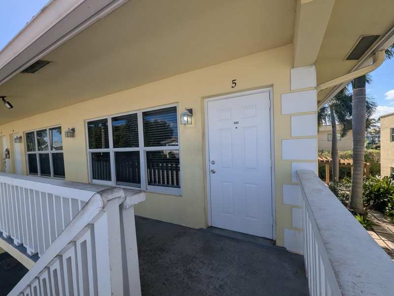 1 bedroom Condominium at 2120 NE 42nd Court #5, Gardens At Lighthouse Point, Lighthouse Point — photo 1