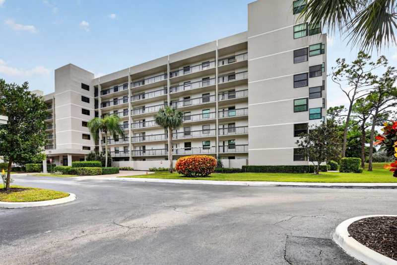 3 bedroom Condominium at 6530 Boca Del Mar Drive, Club Royale Condo, Boca Raton — photo 1