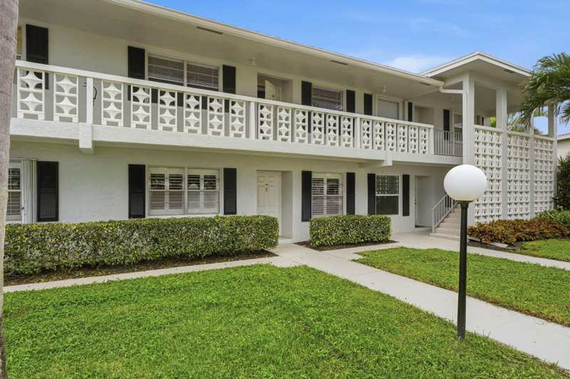 2 bedroom Condominium at 2480 Juniper Drive, Pines Of Delray Condo, Delray Beach — photo 1