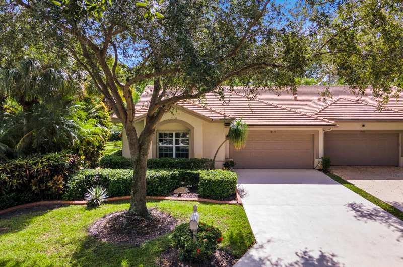 3 bedroom Villa at 7520 Rockbridge Circle, Lake Charleston Par D, Lake Worth — photo 1