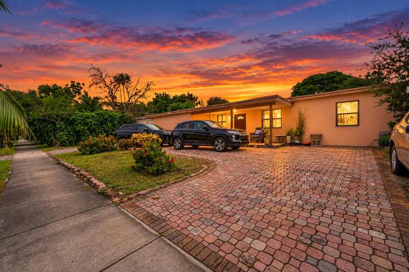 4 bedroom Single Family Residence at 4972 NE 14th Avenue, Pompano Beach Highlands, Pompano Beach — photo 1