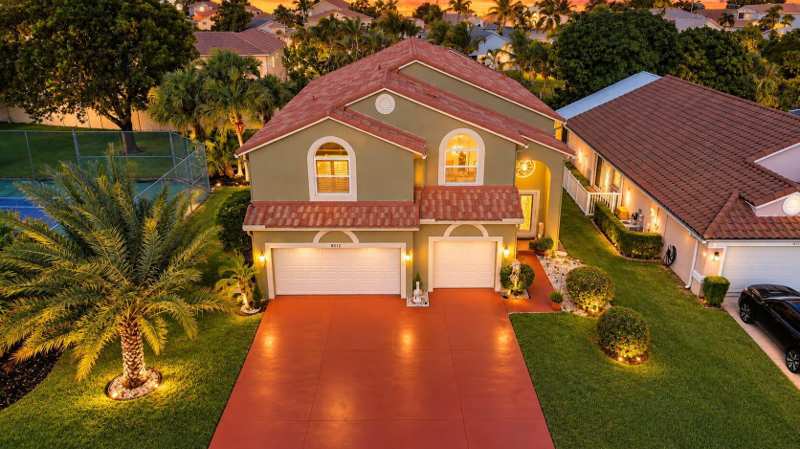 5 bedroom Single Family Residence at 8512 Windy Circle, Windchime Lakes, Boynton Beach — photo 1