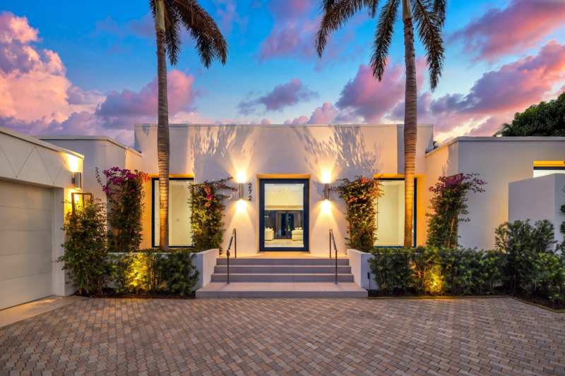4 bedroom Single Family Residence at 272 Sandpiper Drive, Dodge Estates In, Palm Beach — photo 1
