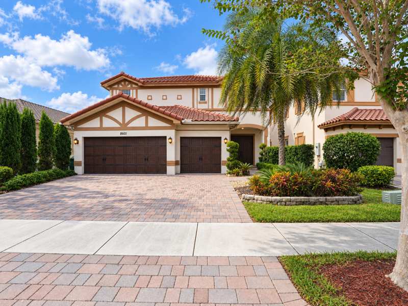 4 bedroom Single Family Residence at 8601 Waterside Court, Debuys Plat, Parkland — photo 1