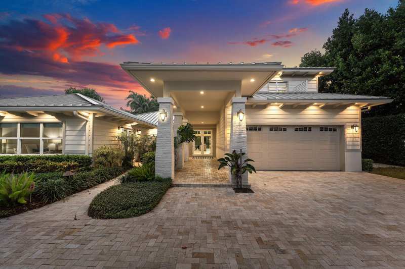 5 bedroom Single Family Residence at 1400 Lake Drive, Totterdale Add, Delray Beach — photo 1