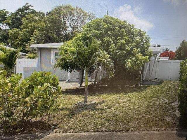 3 bedroom Single Family Residence at 4161 NW 11th Avenue, Twin Lakes Homes Sec 3, Oakland Park — photo 1