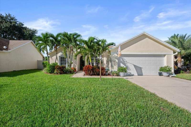 3 bedroom Single Family Residence at 13016 Meadowbreeze Drive, Meadowland Cove 1 Of Wellington, Wellington — photo 1