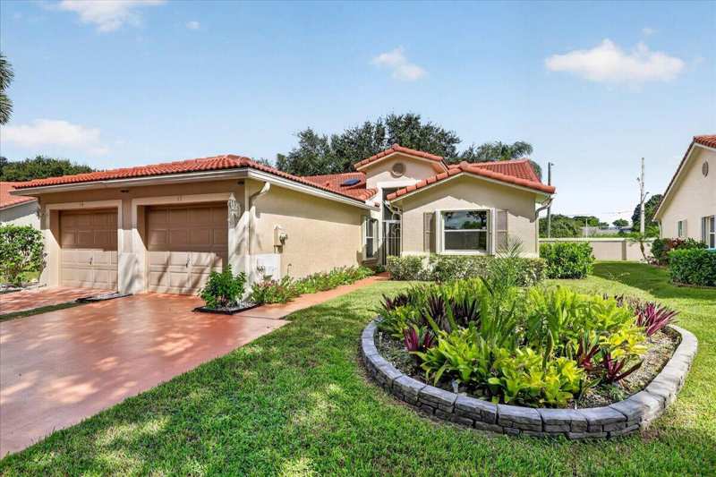 2 bedroom Villa at 17 Sausalito Drive, Sausalito Place, Boynton Beach — photo 1