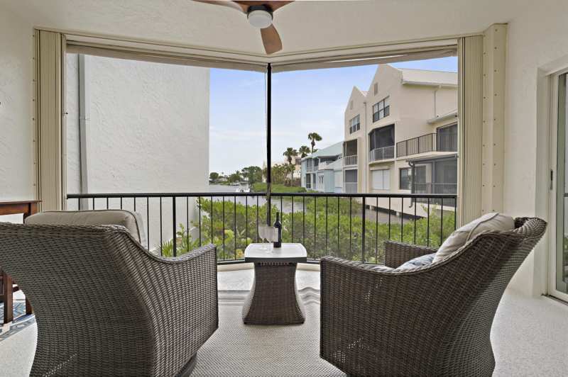 2 bedroom Condominium at 3901 SE St Lucie Blvd Boulevard #E-33, Mariner Cay Condo, Stuart — photo 1