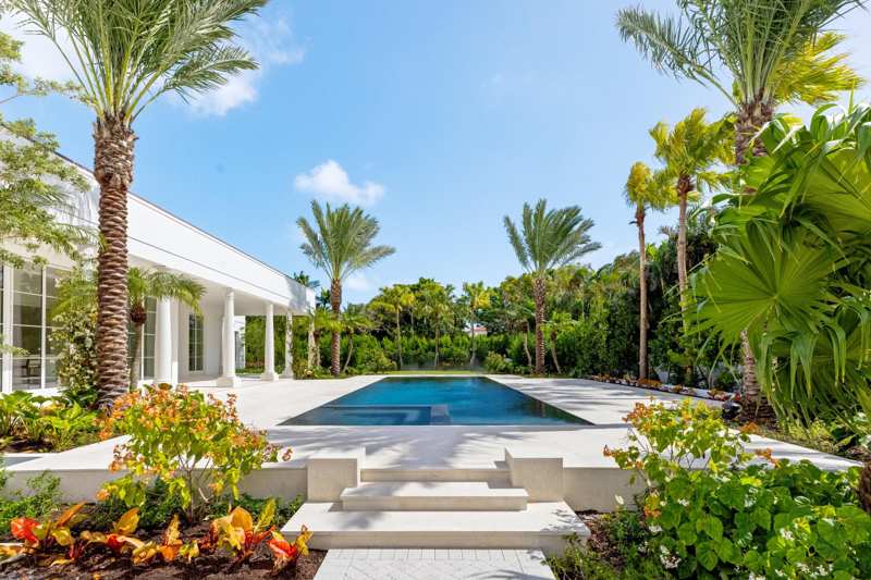 6 bedroom Single Family Residence at 200 Regents Park Road, Regents Park, Palm Beach — photo 1