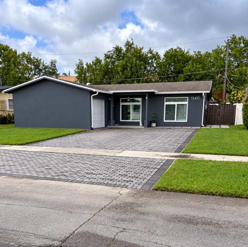 3 bedroom Single Family Residence at 11411 NW 32nd Manor, Sunrise Golf Village Sec, Sunrise — photo 1