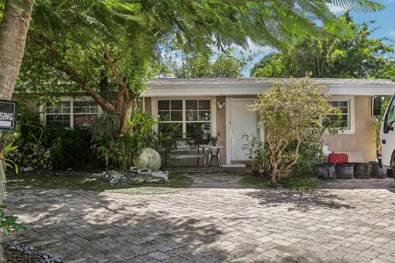 2 bedroom Single Family Residence at 216 NE 26th Court, Faulkner Park Sec 3, Pompano Beach — photo 1