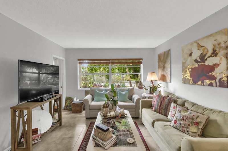 1 bedroom Condominium at 5141 W Oakland Park Boulevard #208, Melaleuca Gardens Condo, Lauderdale Lakes — photo 1