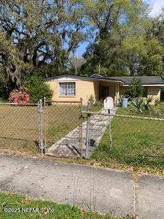 2 bedroom Single Family Residence at 1595 W 33rd Street, Royal Terrace, Jacksonville — photo 1