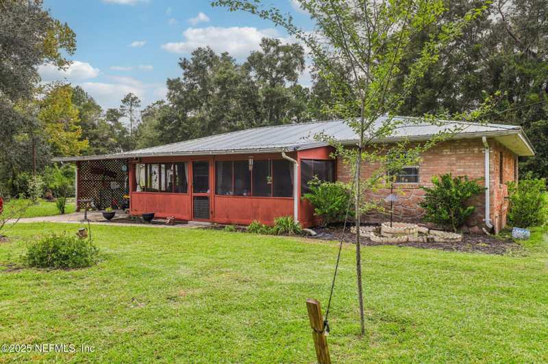 3 bedroom Single Family Residence at 1078 Merrimac Avenue, Green Cove, Green Cove Springs — photo 1
